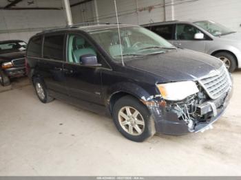  Salvage Chrysler Town & Country