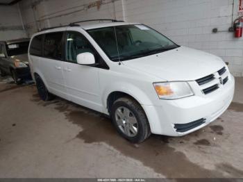  Salvage Dodge Grand Caravan