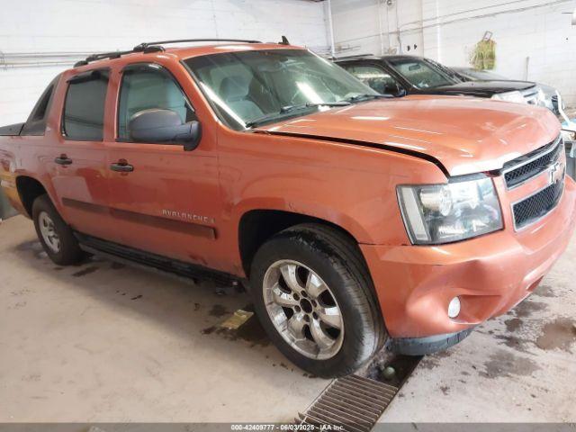  Salvage Chevrolet Avalanche 1500