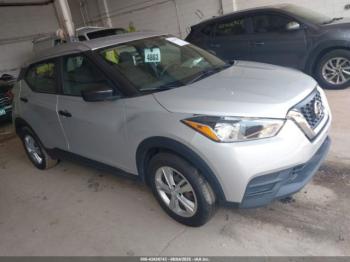  Salvage Nissan Kicks