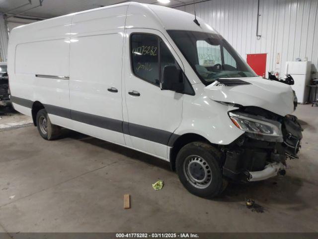  Salvage Mercedes-Benz Sprinter 3500
