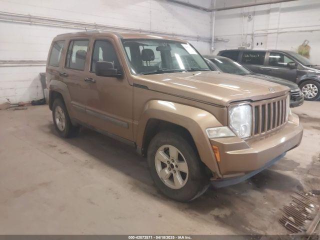  Salvage Jeep Liberty