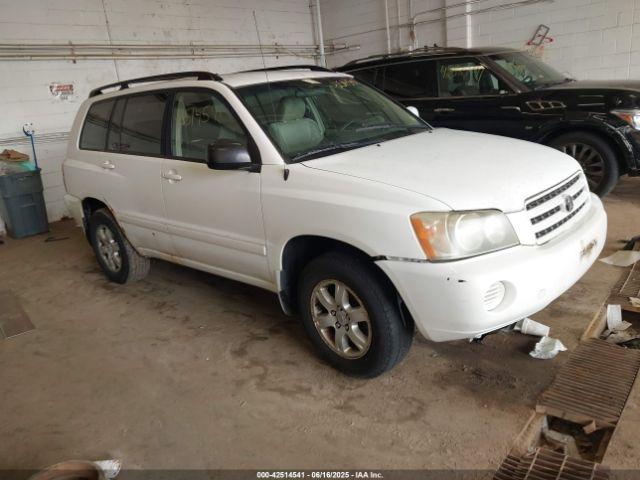  Salvage Toyota Highlander