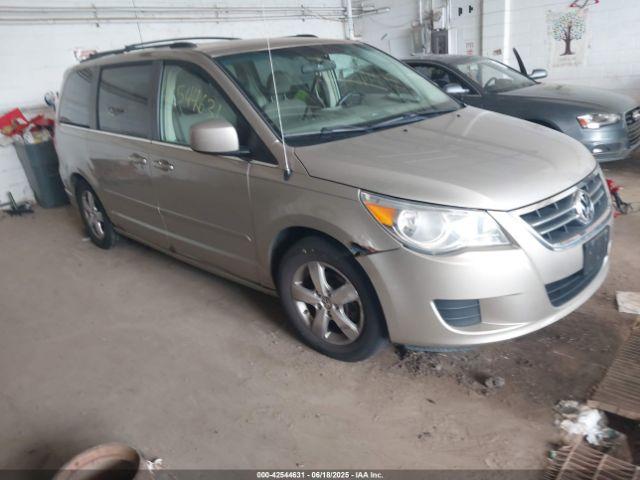  Salvage Volkswagen Routan