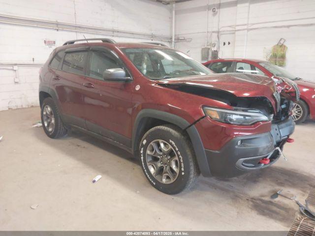  Salvage Jeep Cherokee