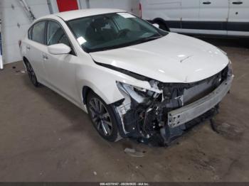  Salvage Nissan Altima