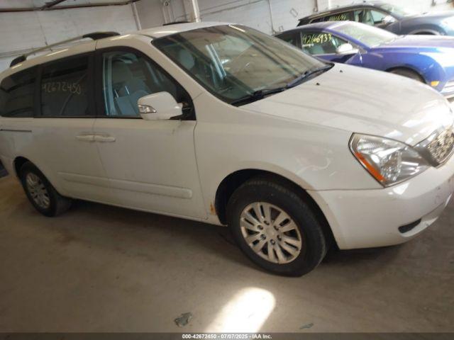  Salvage Kia Sedona