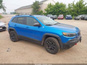  Salvage Jeep Cherokee