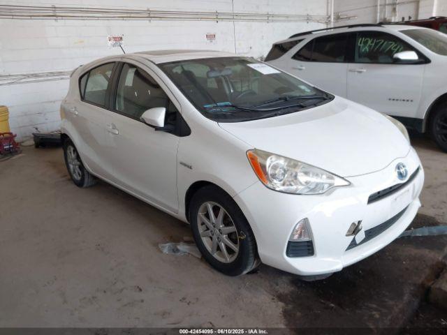  Salvage Toyota Prius c