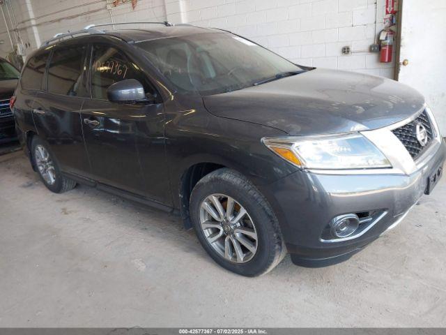  Salvage Nissan Pathfinder