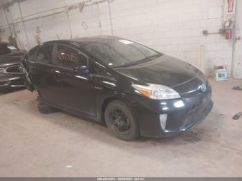  Salvage Toyota Prius