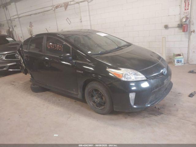  Salvage Toyota Prius