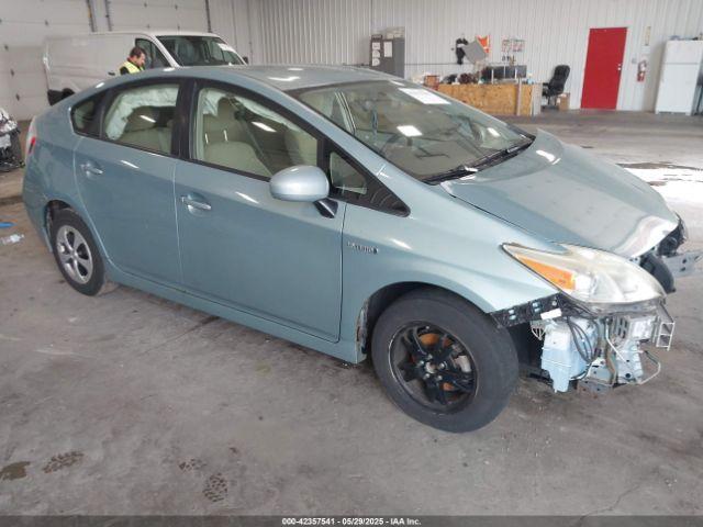  Salvage Toyota Prius