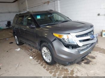  Salvage Ford Explorer