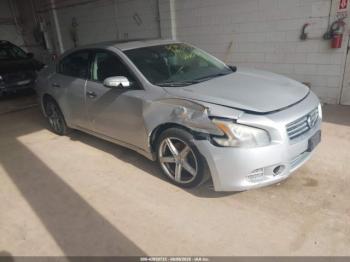  Salvage Nissan Maxima