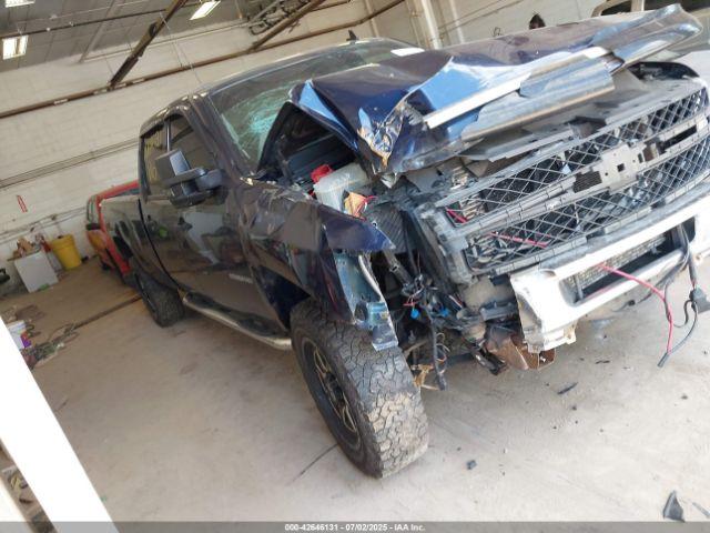  Salvage Chevrolet Silverado 2500