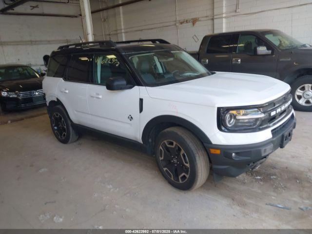  Salvage Ford Bronco