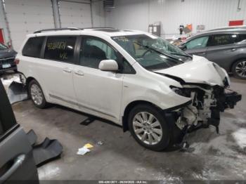  Salvage Toyota Sienna