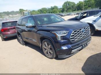  Salvage Toyota Sequoia