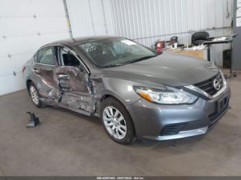  Salvage Nissan Altima