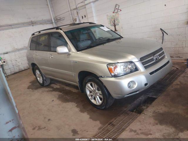  Salvage Toyota Highlander
