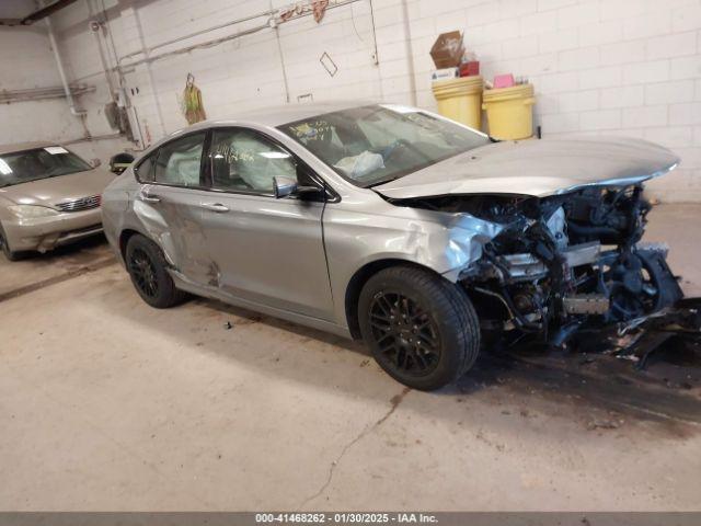 Salvage Chrysler 200