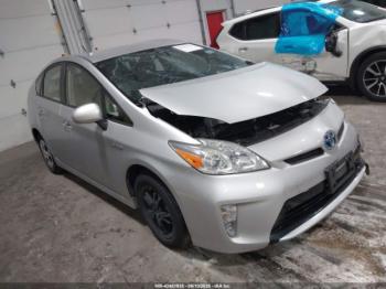  Salvage Toyota Prius