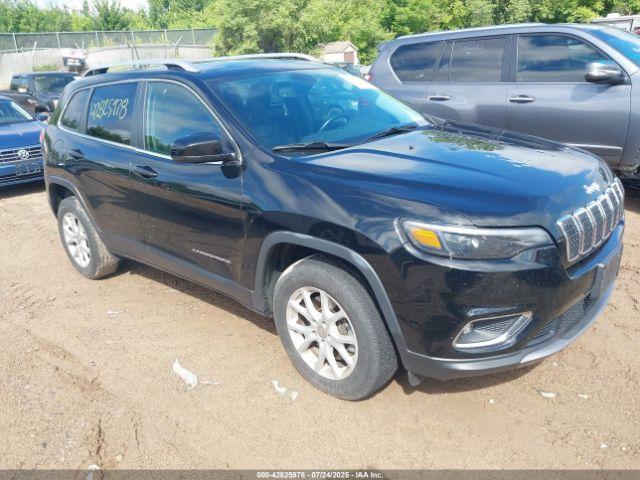  Salvage Jeep Cherokee