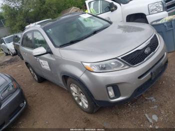  Salvage Kia Sorento