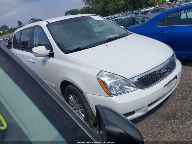  Salvage Kia Sedona