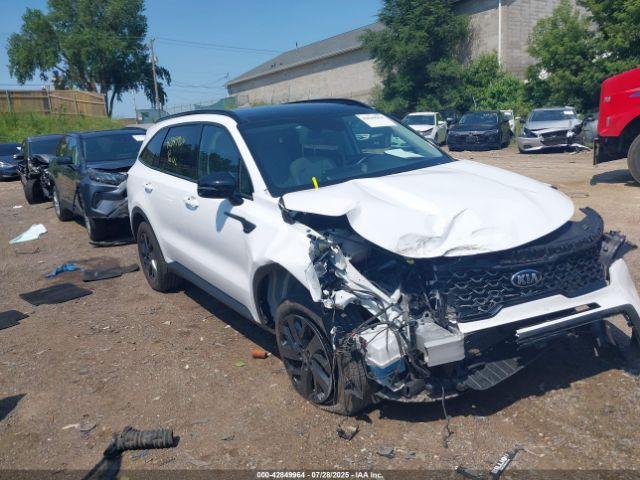  Salvage Kia Sorento