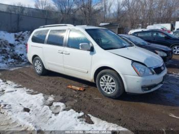  Salvage Kia Sedona