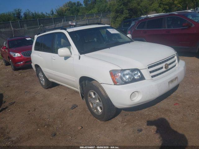  Salvage Toyota Highlander