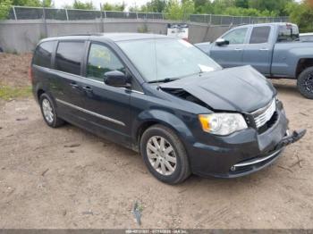  Salvage Chrysler Town & Country