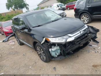  Salvage Mitsubishi Outlander
