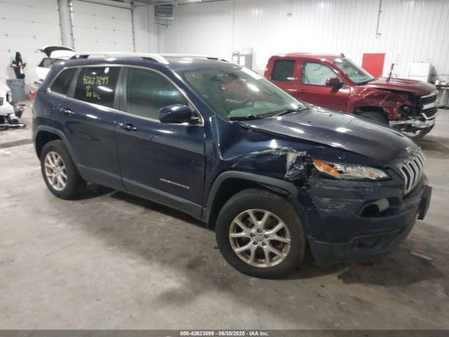  Salvage Jeep Cherokee