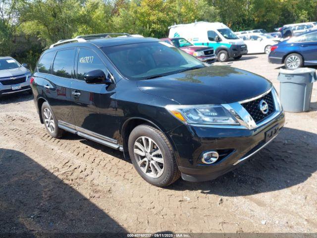  Salvage Nissan Pathfinder