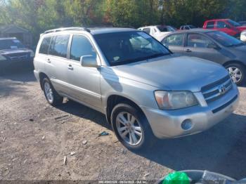 Salvage Toyota Highlander