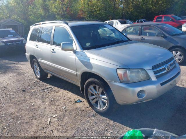  Salvage Toyota Highlander