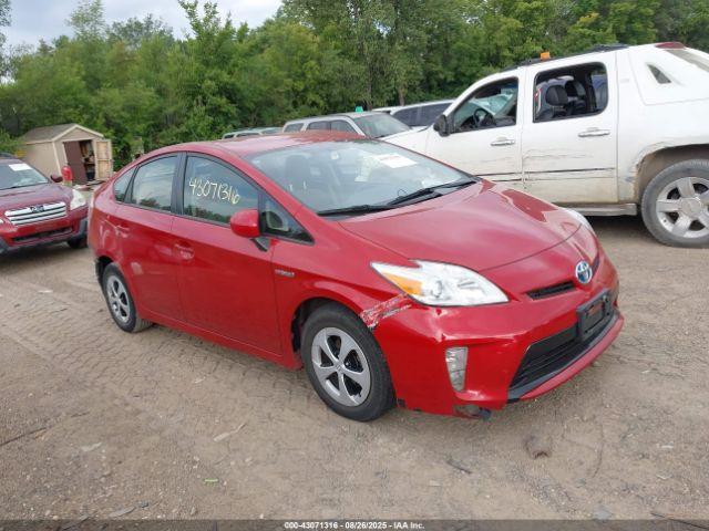  Salvage Toyota Prius
