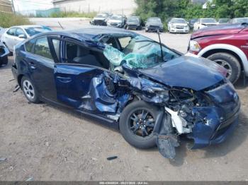  Salvage Toyota Prius