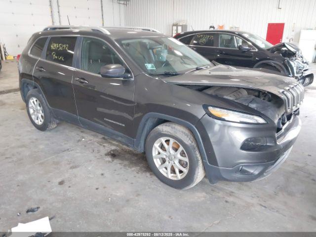  Salvage Jeep Cherokee
