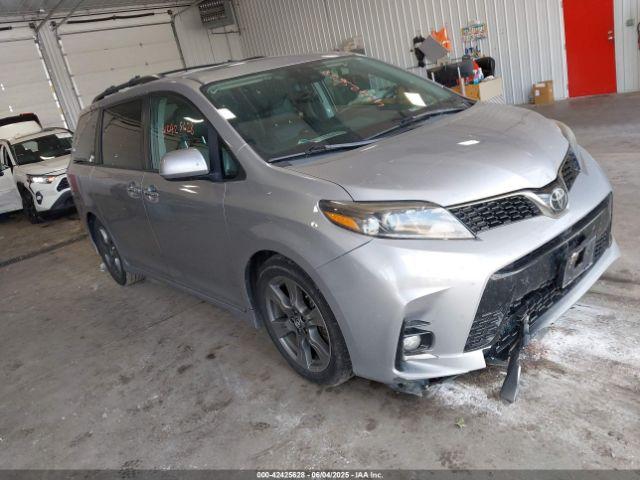  Salvage Toyota Sienna