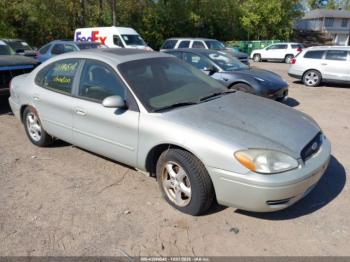  Salvage Ford Taurus