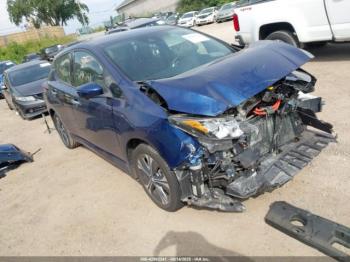  Salvage Nissan LEAF