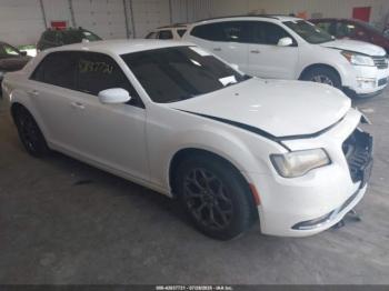  Salvage Chrysler 300