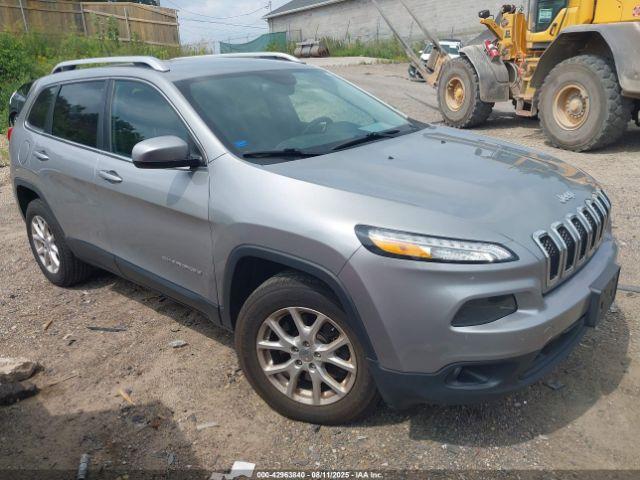  Salvage Jeep Cherokee