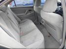 Toyota Camry Le Image 10