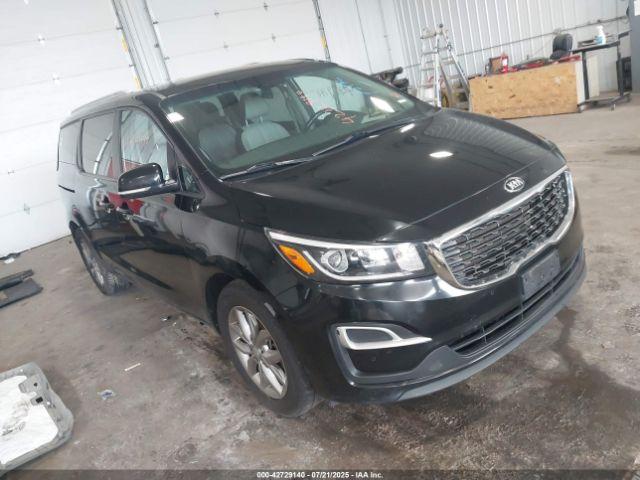  Salvage Kia Sedona