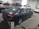 Toyota Camry Le Image 6